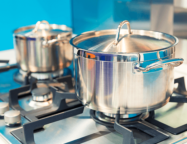 Ollas encima de la estufa